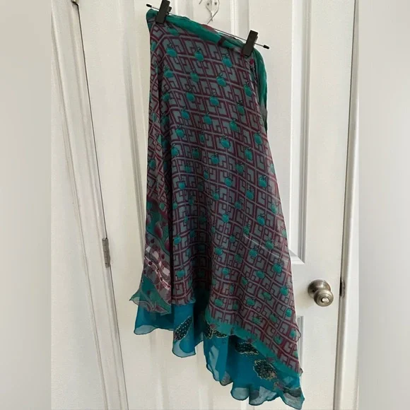 Crepe sari wrap skirt, never worn - Picture 2 of 5